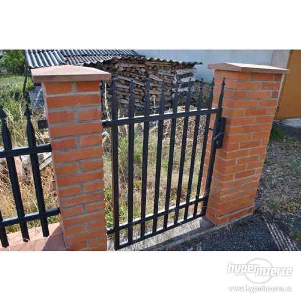 kovové ploty,branky,zábradlí,dvoukřídlé a samonosné brány - foto 6
