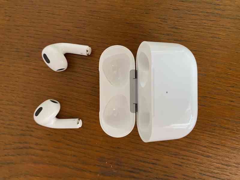 Apple AirPods 3. generace - foto 2