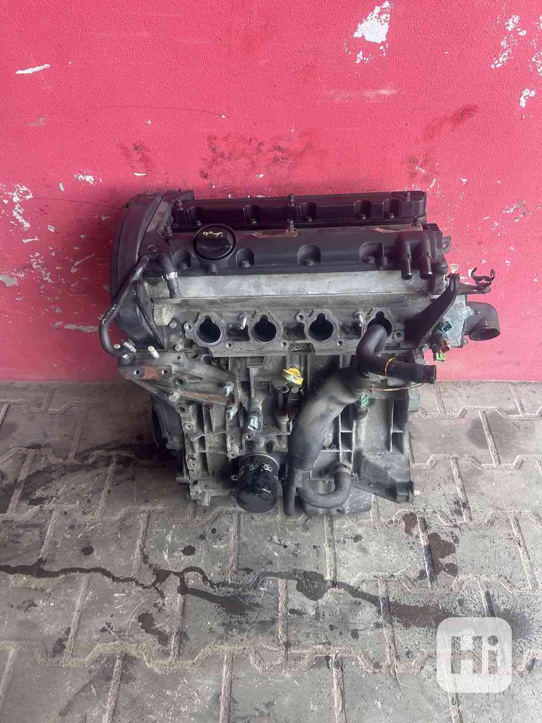 MOTOR 1,8 16V 81KW LFY PEUGEOT 406 306 CITROEN - foto 1