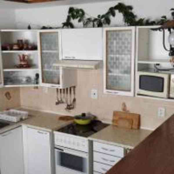Zařízený apartmán pro pracovní týmy (5 lůžek) – Soběslav - foto 4