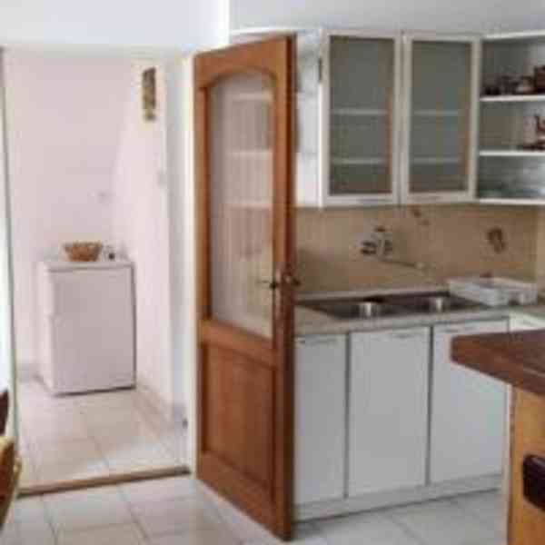 Zařízený apartmán pro pracovní týmy (5 lůžek) – Soběslav - foto 3