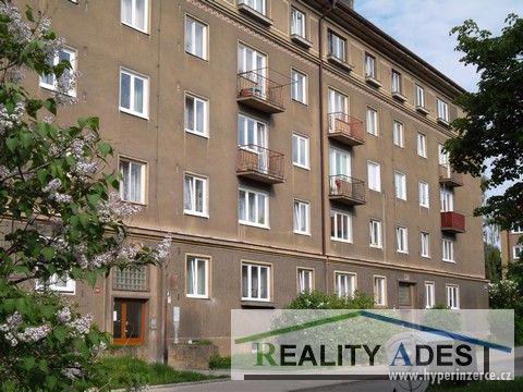 Prodej bytu 3+1, gen.Píky, Kladno Kročehlavy - foto 1