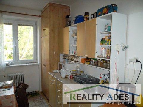 Prodej bytu 3+1, gen.Píky, Kladno Kročehlavy - foto 2