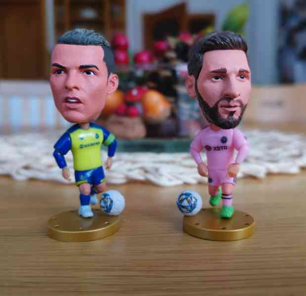 Realistická figurka Messi Inter Miami nebo Ronaldo Al-Nassr - foto 1