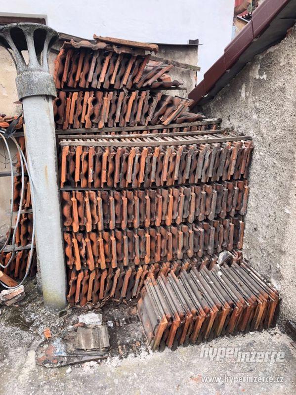 100m2 pálené střešní krytiny - tašky - foto 1