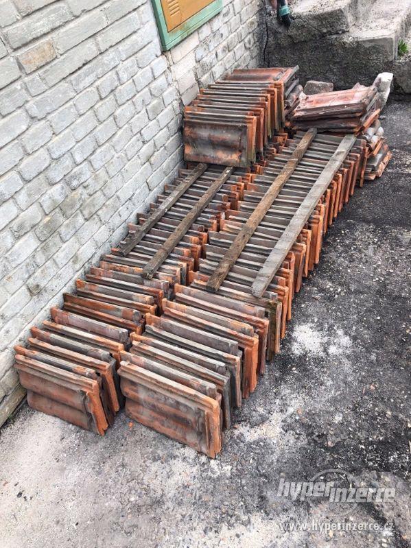 100m2 pálené střešní krytiny - tašky - foto 2