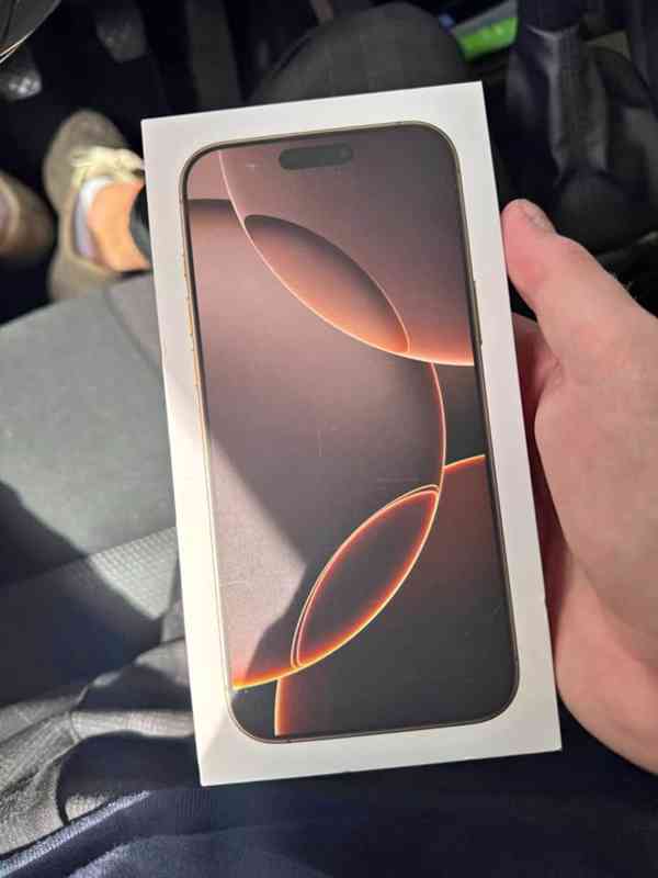 Apple iPhone 16 pro - foto 2