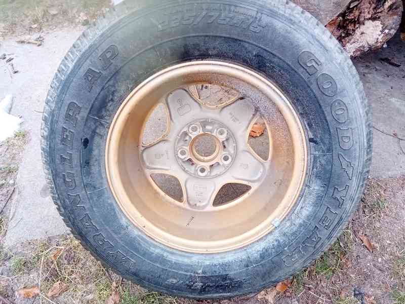 Prodám kolo - disk s celoročním zánovním pláštěm - foto 16