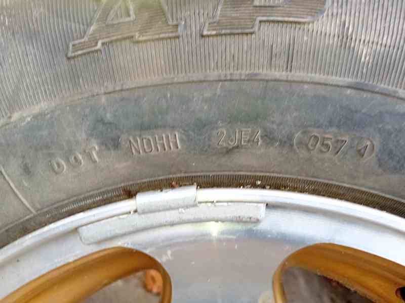 Prodám kolo - disk s celoročním zánovním pláštěm - foto 3