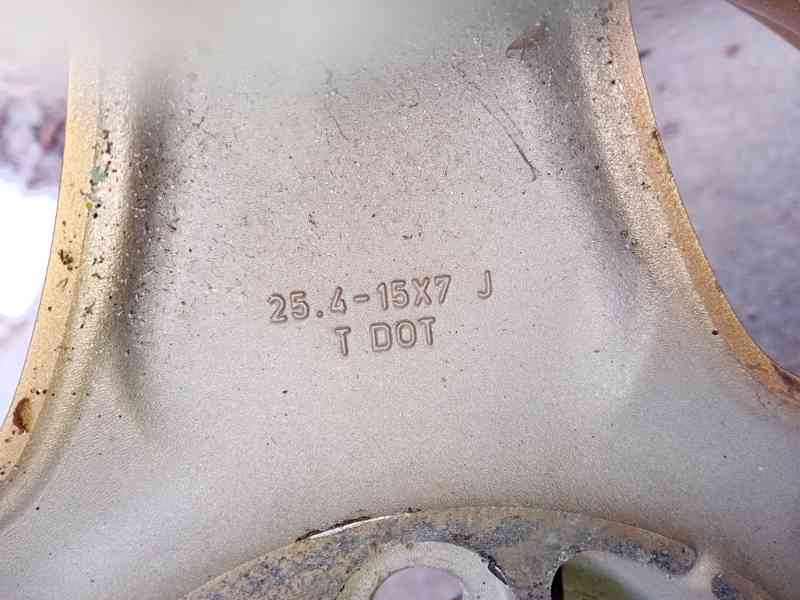 Prodám kolo - disk s celoročním zánovním pláštěm - foto 14