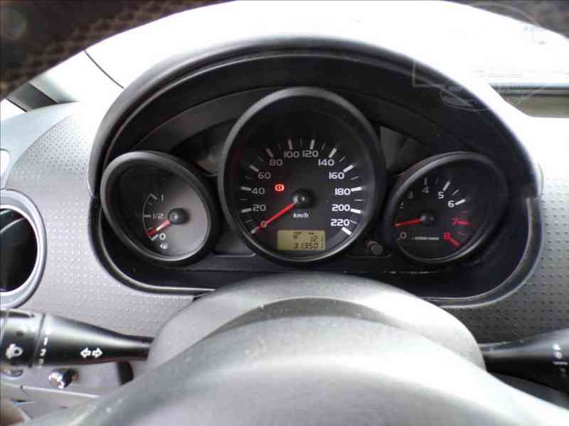 Mitsubishi Colt 1,3 i - foto 5