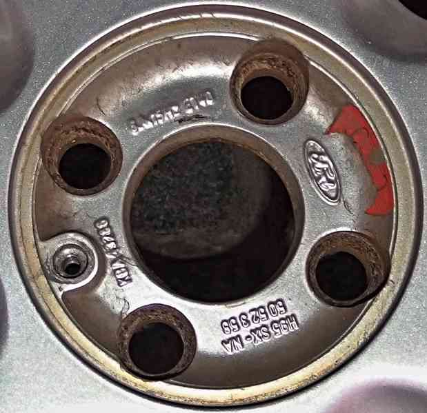 Letní pneu Dunlop + alu disky, Ford Focus - foto 4