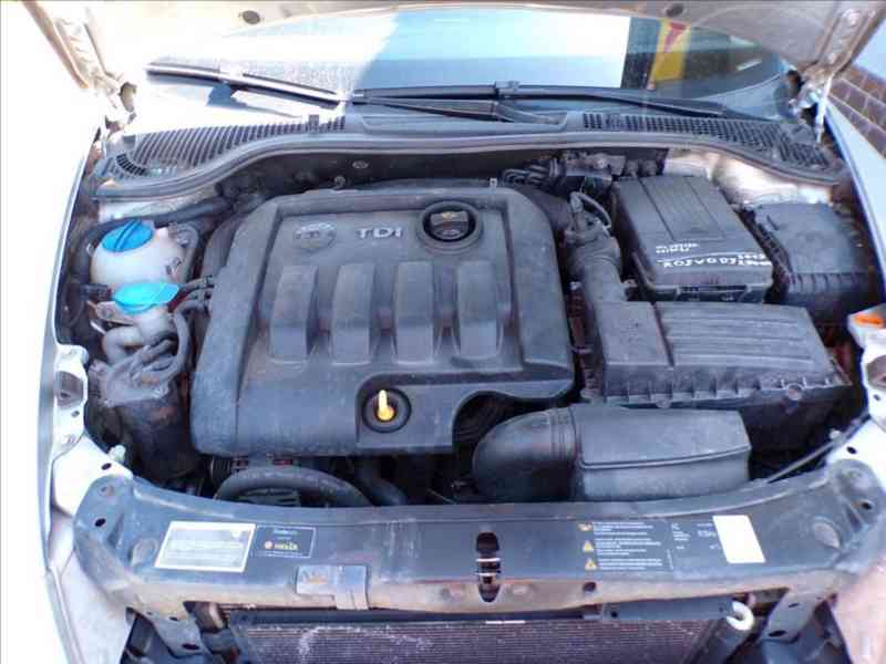 Škoda Octavia 1,9 TDI DIGI.KLIMA - foto 13