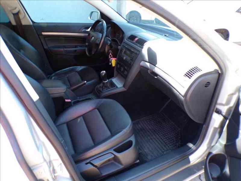 Škoda Octavia 1,9 TDI DIGI.KLIMA - foto 11