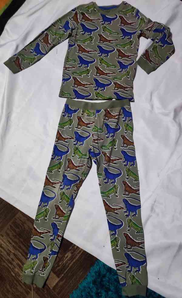 Dětské pyžamo s dinosaury, vel. 128 - foto 2