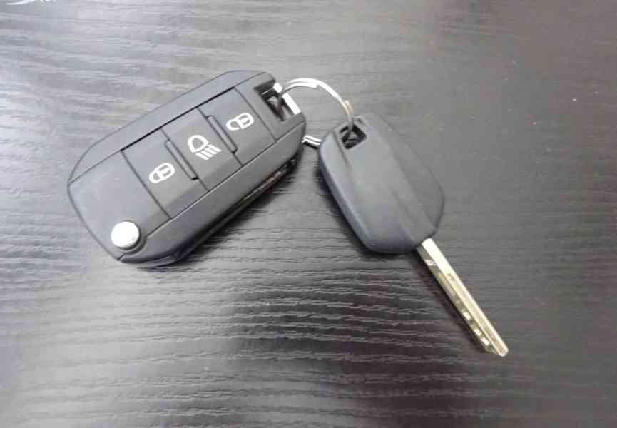 Peugeot 308 1.5 HDI Combi r.v.2018 (96 kw) 1.Maj.serv.kníž.Č - foto 23