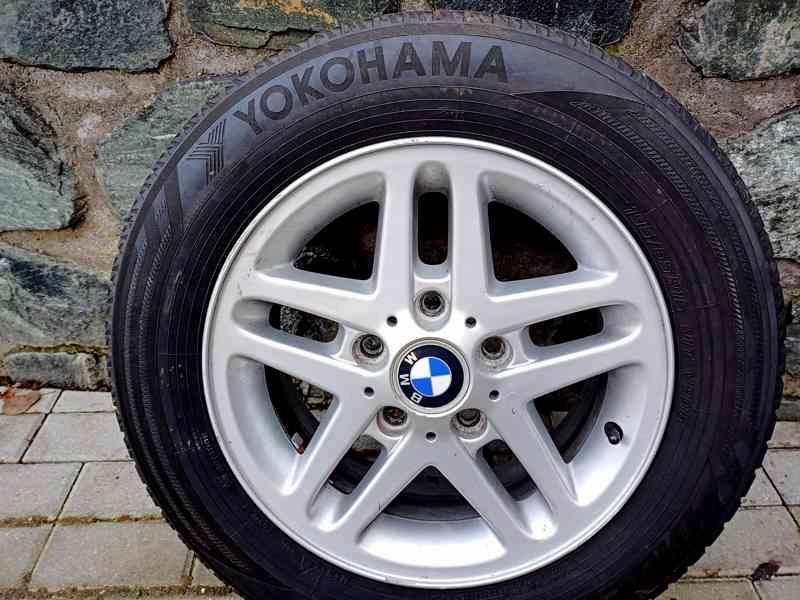 osobní automobil - foto 1