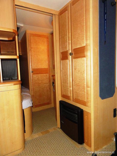 AKCE SLEVA 19900,-Kč!!!!!PRODÁM KARAVAN HOBBY DE LUXE 460UFE - foto 8