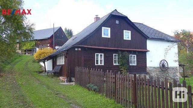 Prodej rodinného domu k trvalému bydlení včetně vybavení v obci Stará Ves u města Rýmařova - foto 4