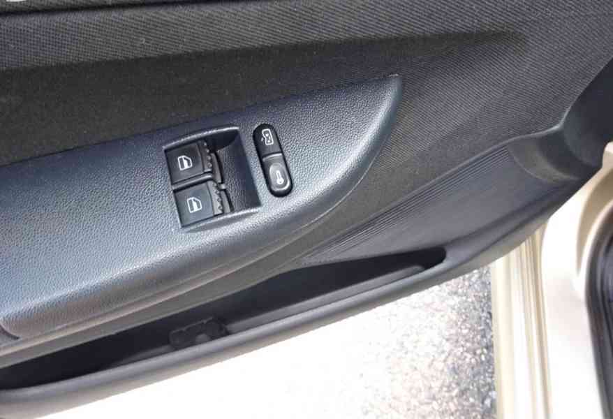 Škoda Fabia 1.2i Combi r.v.2005 (47 kw) klima Koupeno v ČR  - foto 6