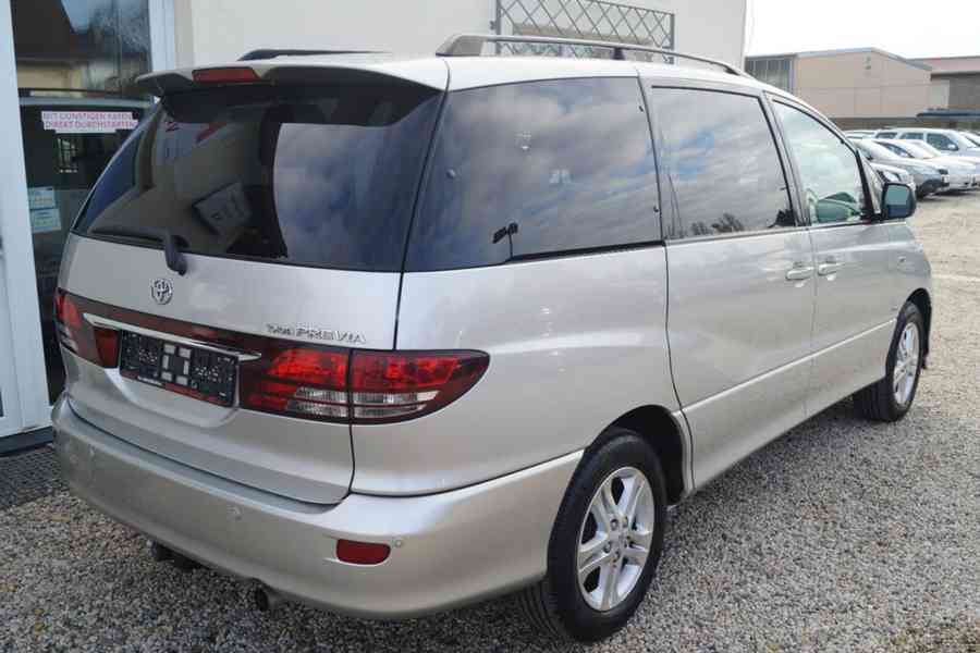 Toyota Previa 2.4 Sol benzín 115kw - foto 15