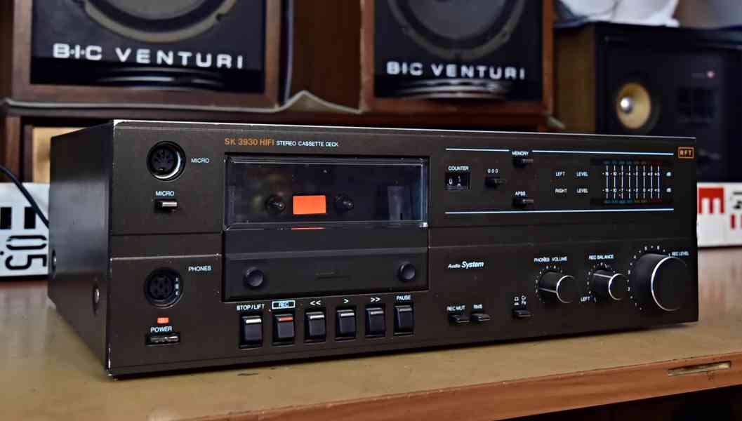 RFT SK 3930 cassette deck - kazetový magnetofon