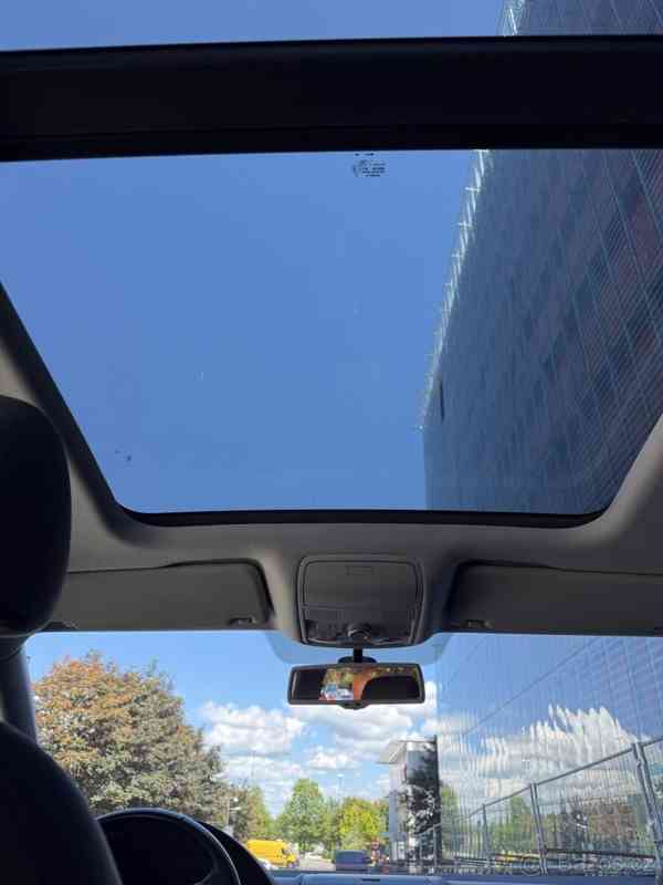 Volkswagen Touran 1,4   110 kW | CNG | Panorama | STK - foto 10