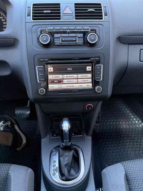 Volkswagen Touran 1,4   110 kW | CNG | Panorama | STK - foto 8