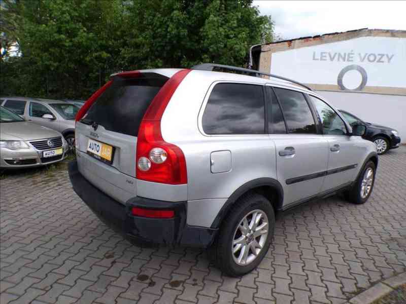 Volvo XC90 2,4 D5 AWD XENONY - foto 4