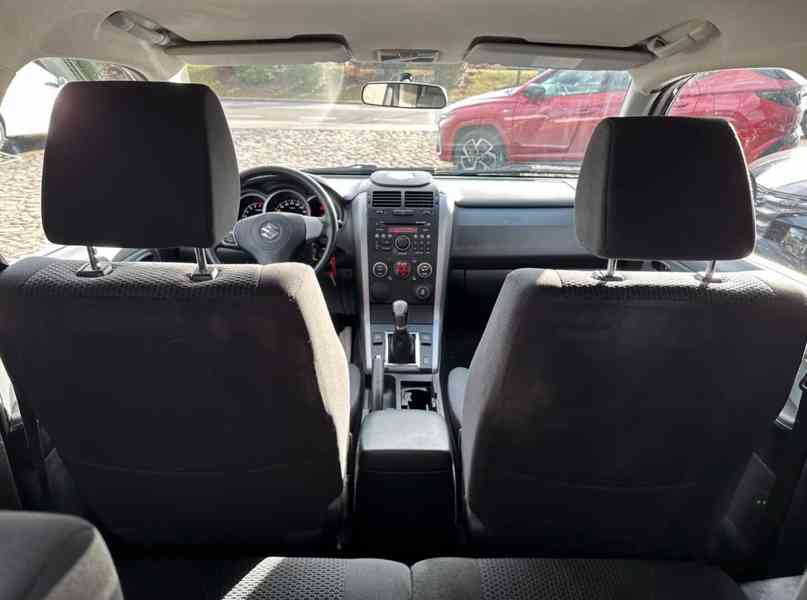 Suzuki Grand Vitara 1.6i City benzín 78kw - foto 14