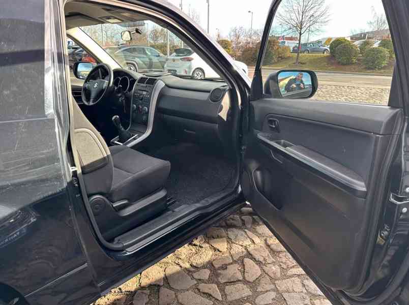 Suzuki Grand Vitara 1.6i City benzín 78kw - foto 10