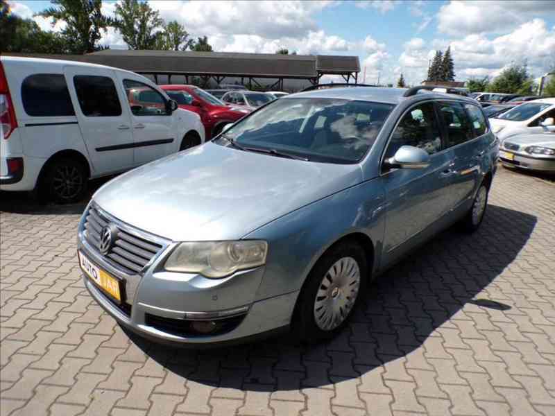 Volkswagen Passat 2,0 FSI - foto 2