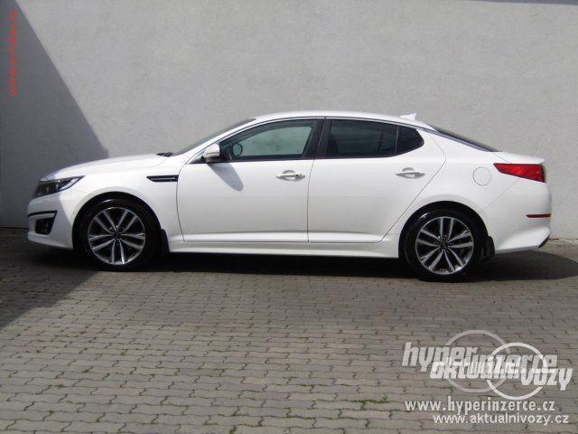 Kia Optima 1.7, nafta,  2015, navigace, kůže - foto 9