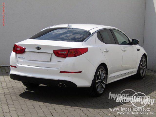 Kia Optima 1.7, nafta,  2015, navigace, kůže - foto 10