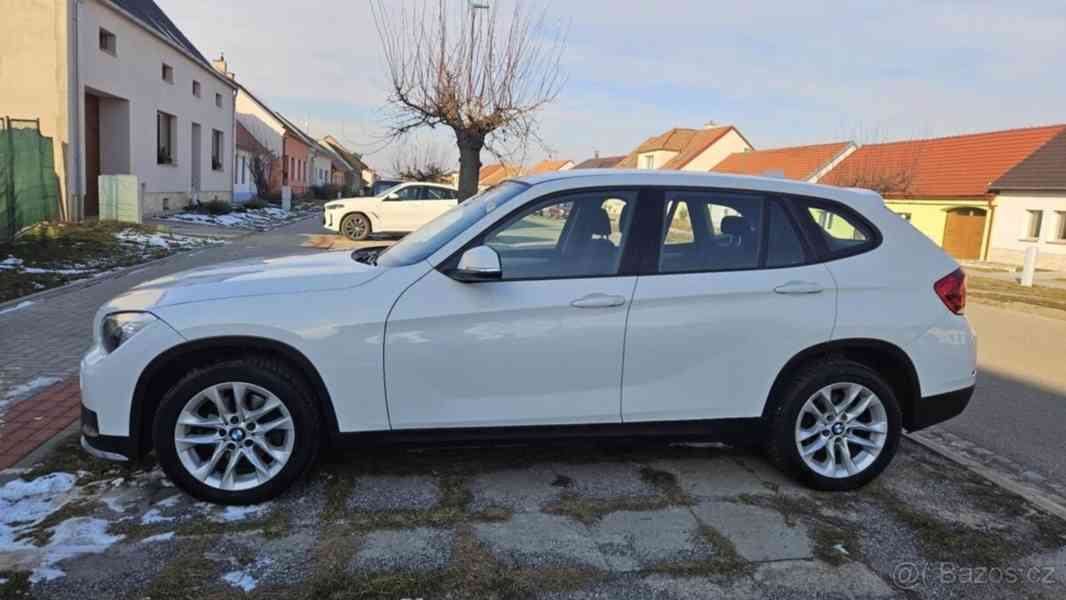 BMW X1 2,0   Sdrive 16D automat,navi,servis - foto 4