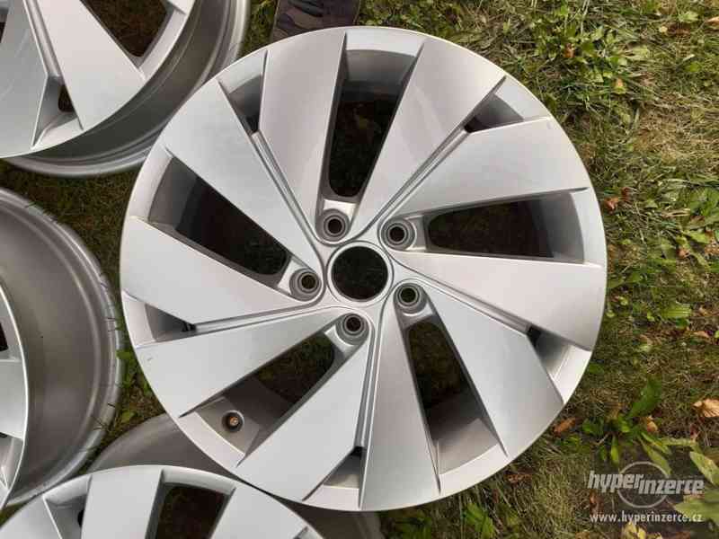 Alu disky Volkswagen Golf 8 Belmont R17 5x112 - foto 3