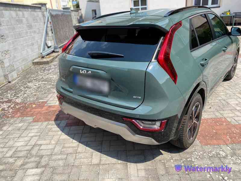 Prodám Kia Niro SG2 HEV Premium – 4/2023, pouze 11 500 km,ČR - foto 6