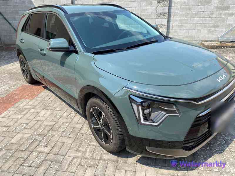 Prodám Kia Niro SG2 HEV Premium – 4/2023, pouze 11 500 km,ČR - foto 4