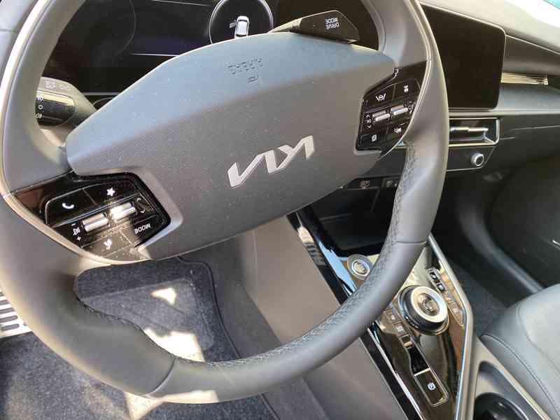 Prodám Kia Niro SG2 HEV Premium – 4/2023, pouze 11 500 km,ČR - foto 20
