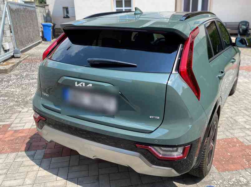 Prodám Kia Niro SG2 HEV Premium – 4/2023, pouze 11 500 km,ČR - foto 2