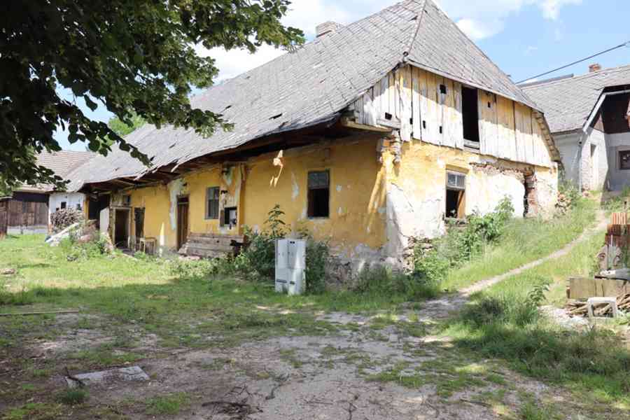 !Sleva! Prodej domu- pozemku v Žichovicích u Sušice 450 m2 - foto 1