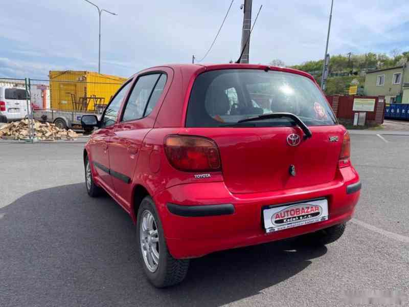 Toyota Yaris, 1,0 48kW, SERVISKA - foto 3