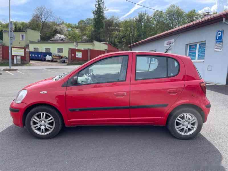 Toyota Yaris, 1,0 48kW, SERVISKA - foto 2