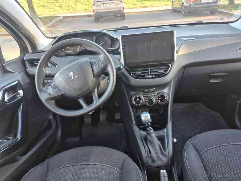 Peugeot 208 1,5 - foto 7