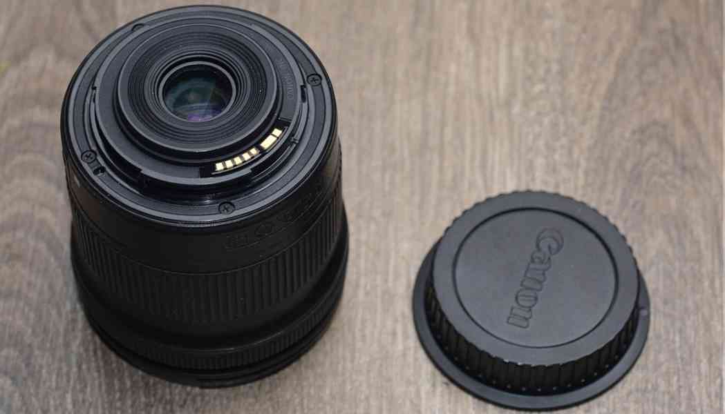 Canon EF-S 10-18mm f/4.5-5.6 IS STM  ŠIROKOÚHLÝ - foto 4