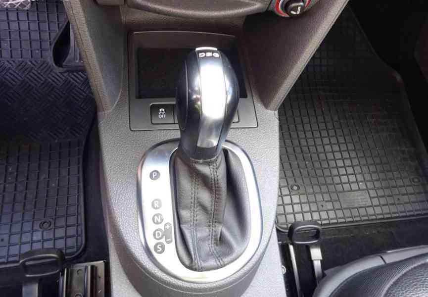 VW Caddy 2.0 TDI Life r.v.2013 (103 kw) 7 Míst Automat - foto 9