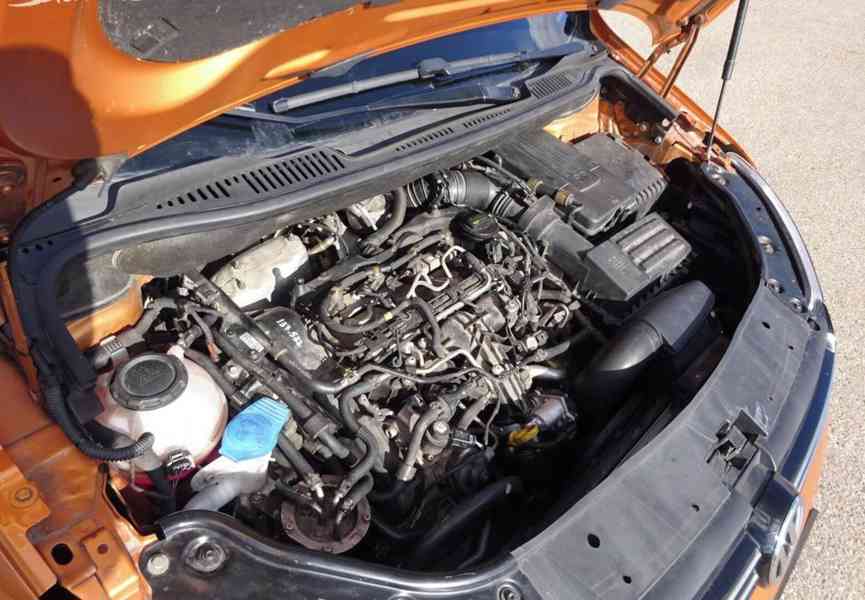 VW Caddy 2.0 TDI Life r.v.2013 (103 kw) 7 Míst Automat - foto 17