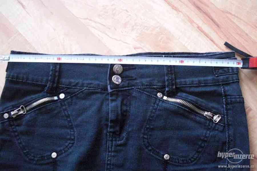 Super černá jeansová mini - foto 4