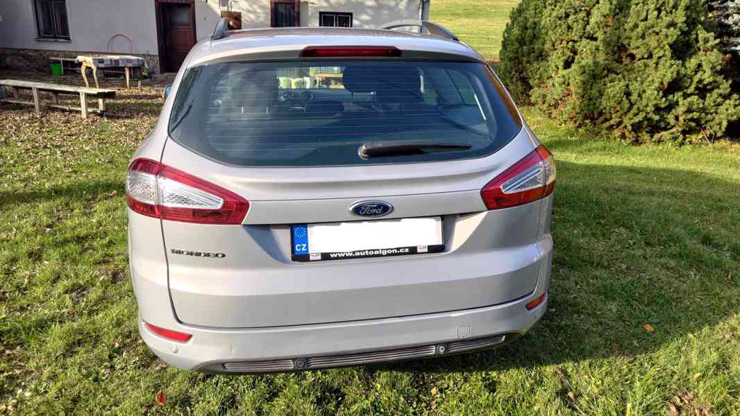 Ford Mondeo Combi 2011 1.6 118kW 157 500km - foto 12