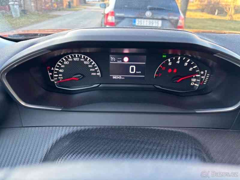Peugeot 2008 1,2   benzin, rok 2021, 98000 km - foto 10
